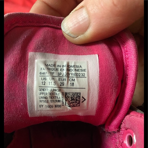 Converse slip on high tops little girls Sz 12 - Picture 4 of 5